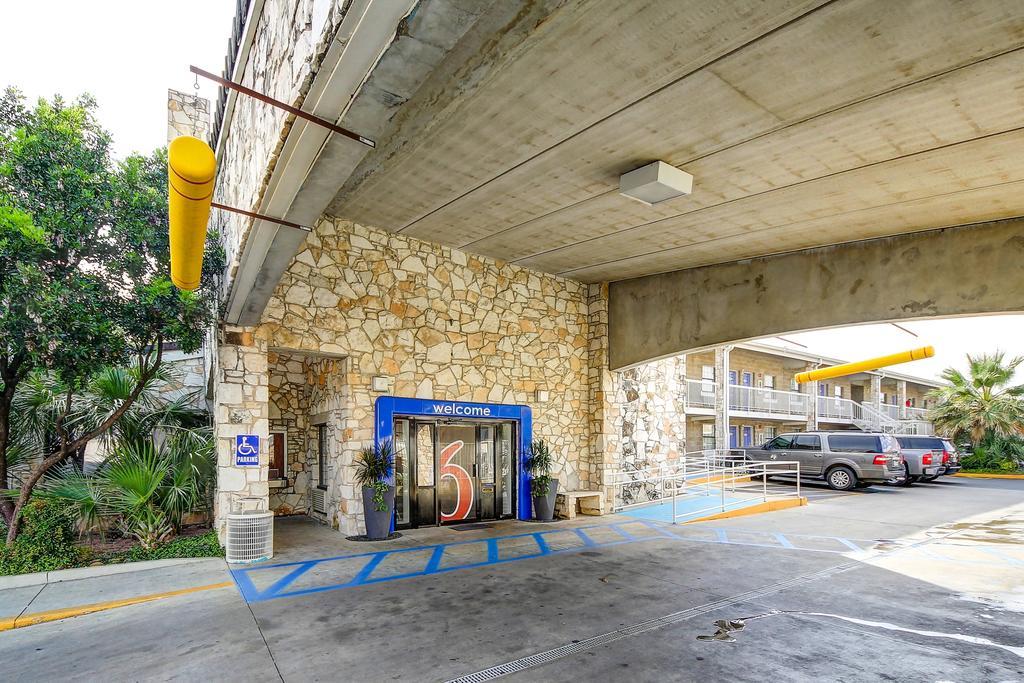 Motel 6-San Antonio, Tx - Northwest Medical Center Exterior photo